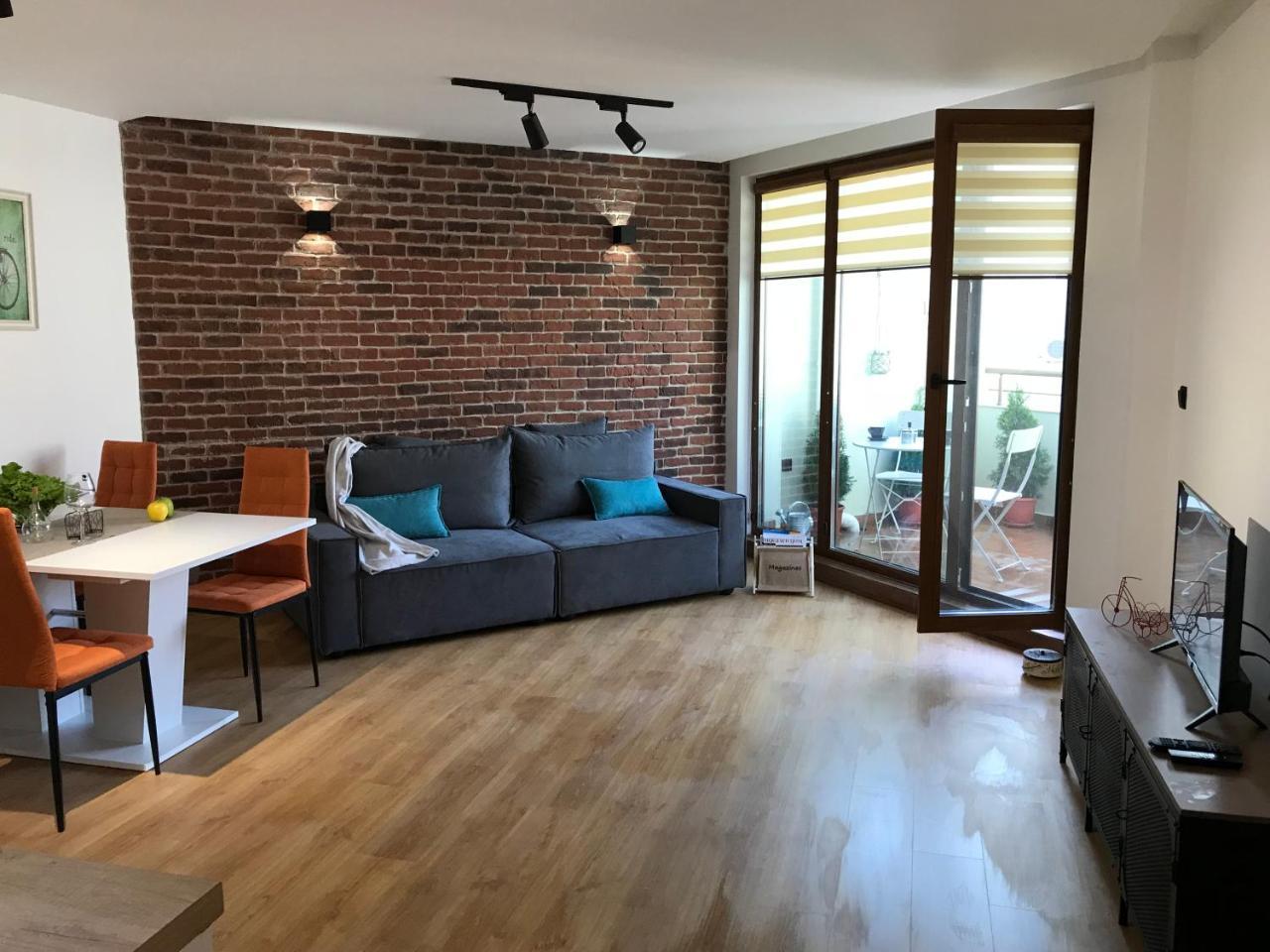 Bright, Comfortable And Cozy Apartment Burgas Ngoại thất bức ảnh